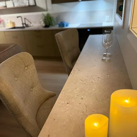 In Down Town Aurora Апартаменты